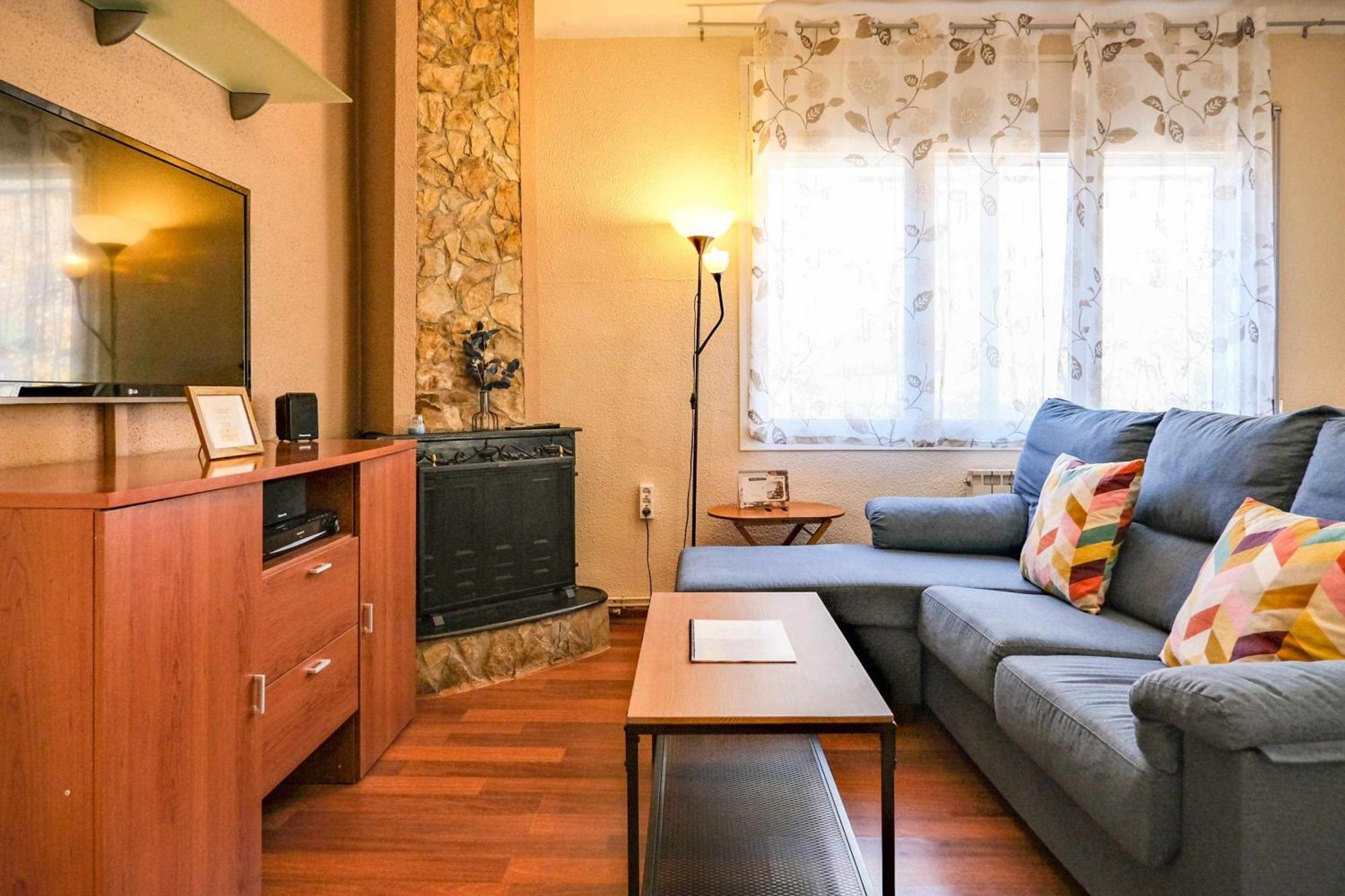 Can Camps Besalu Casa Planta Baja Con Jardin Dış mekan fotoğraf